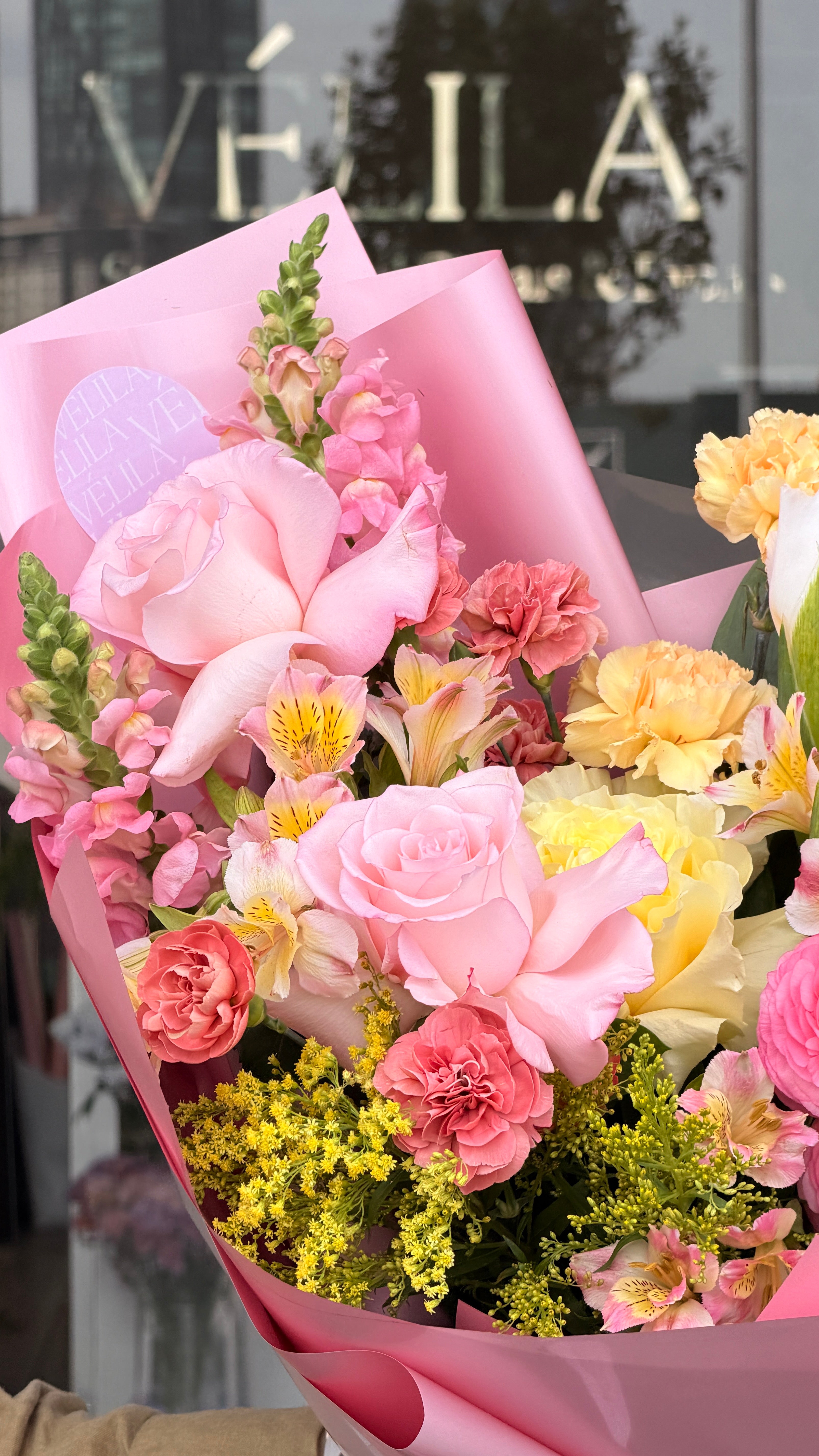 Velila-Sunlight Premium Bouquet