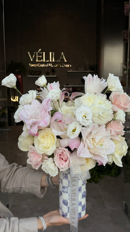 Velila-Pearl Dream Ceramic Arrangement