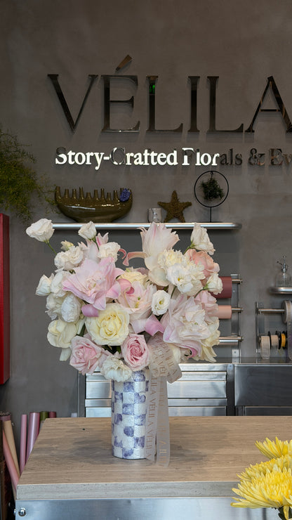 Velila-Pearl Dream Ceramic Arrangement