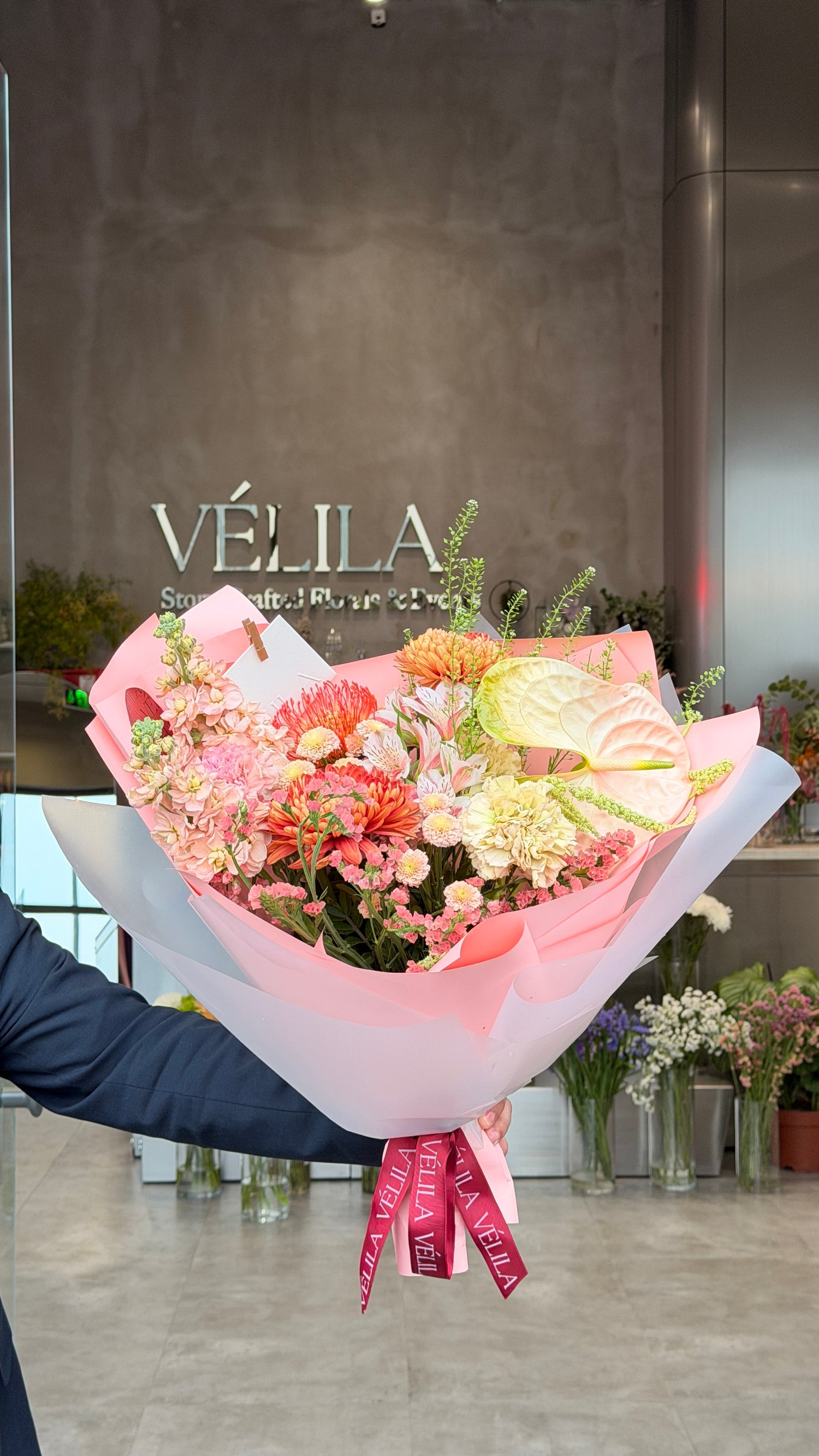 Velila-Mercan Shimmer Premium Bouquet