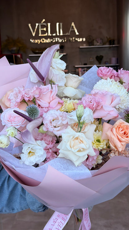 Velila-Powder Elegance Premium Bouquet