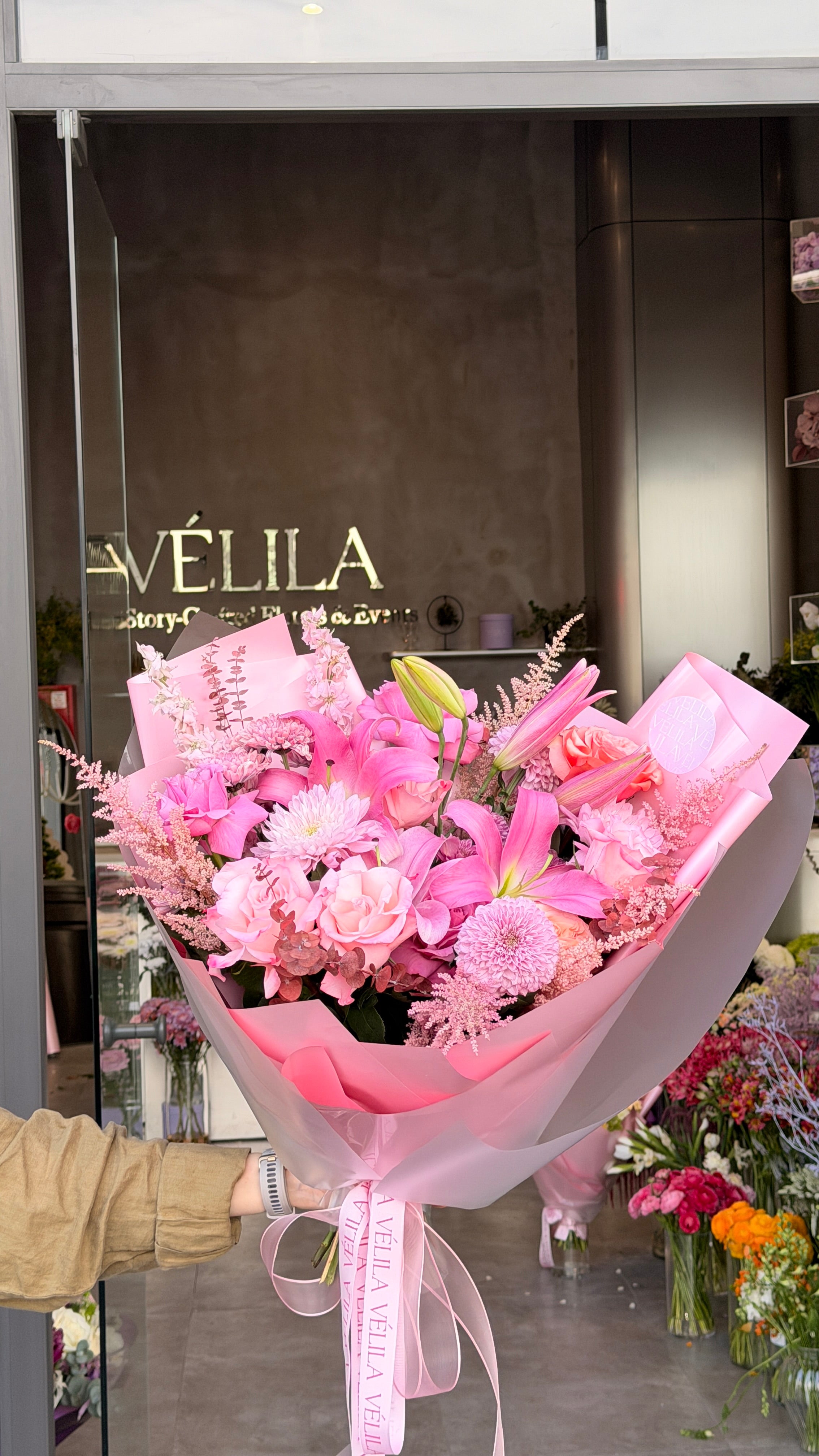 Velila-Pink Symphony Premium Bouquet