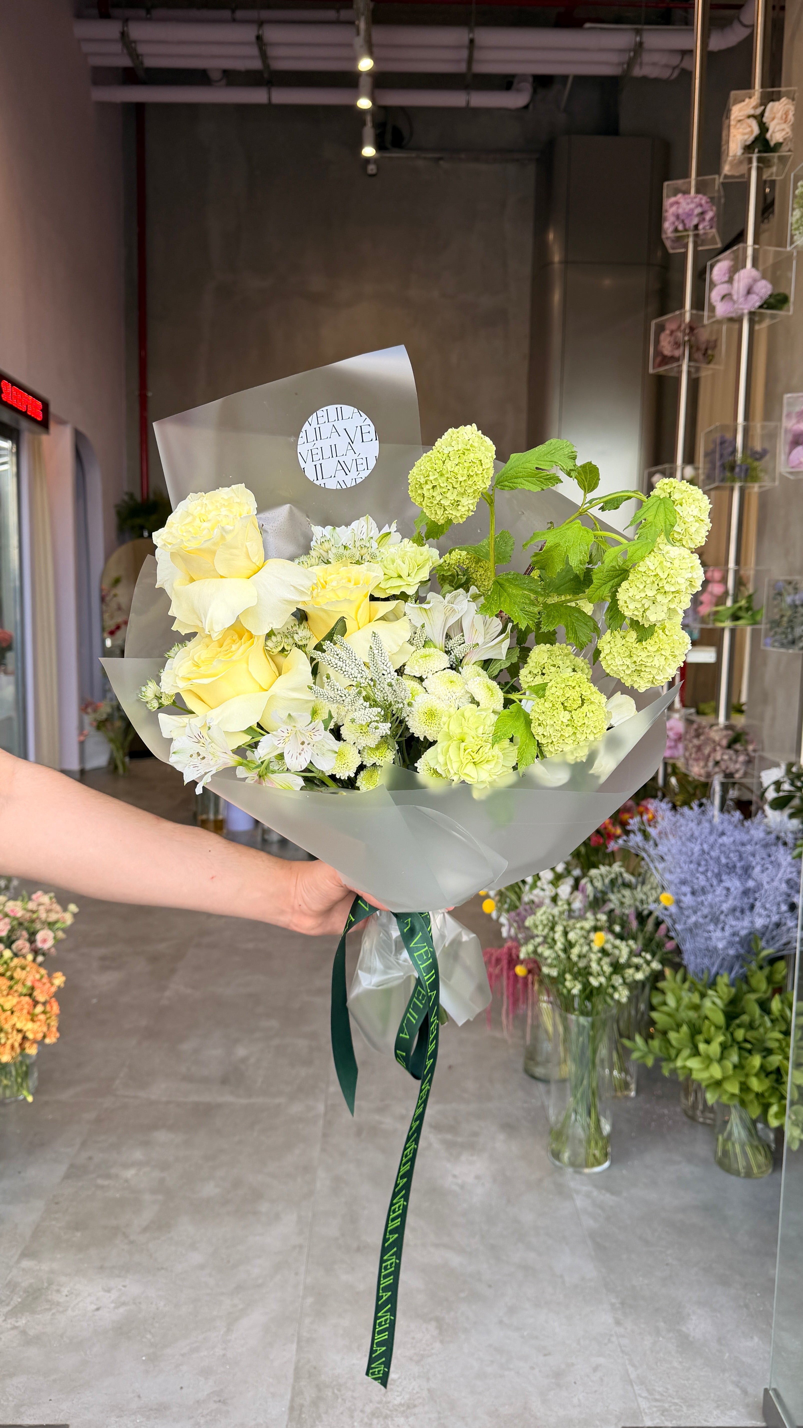 Velila-Beyaz Bahar Premium Buket
