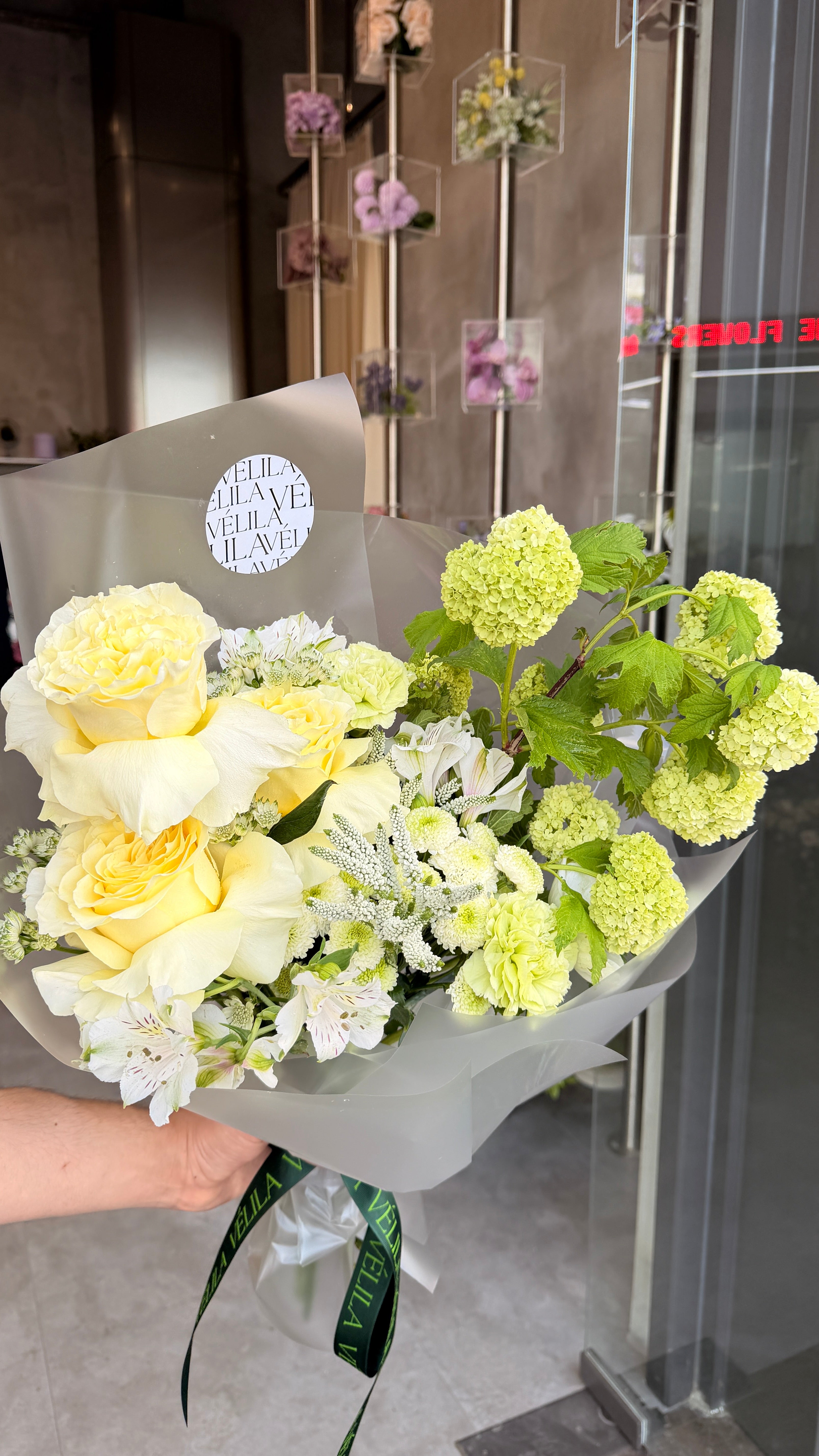 Velila-Beyaz Bahar Premium Buket